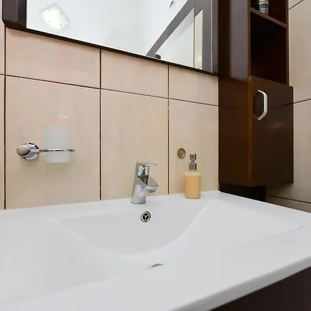 Nyaraló Mit Terrassen Am Wald By Interhome *