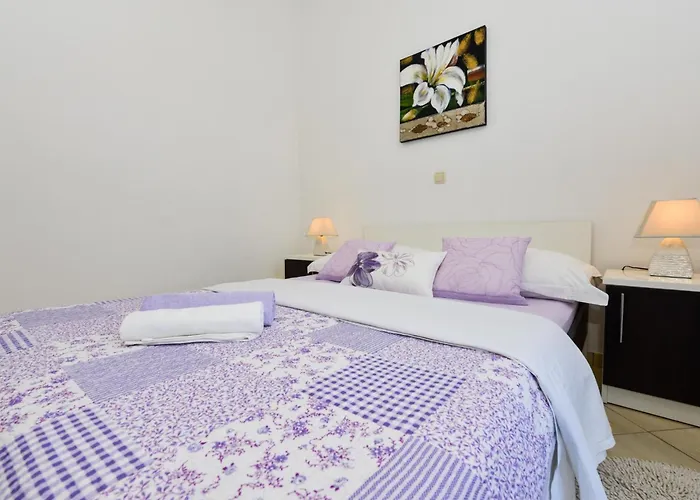 Mit Terrassen Am Wald By Interhome Prázdninový dům