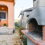 Mit Terrassen Am Wald By Interhome Vakantiehuis Vir