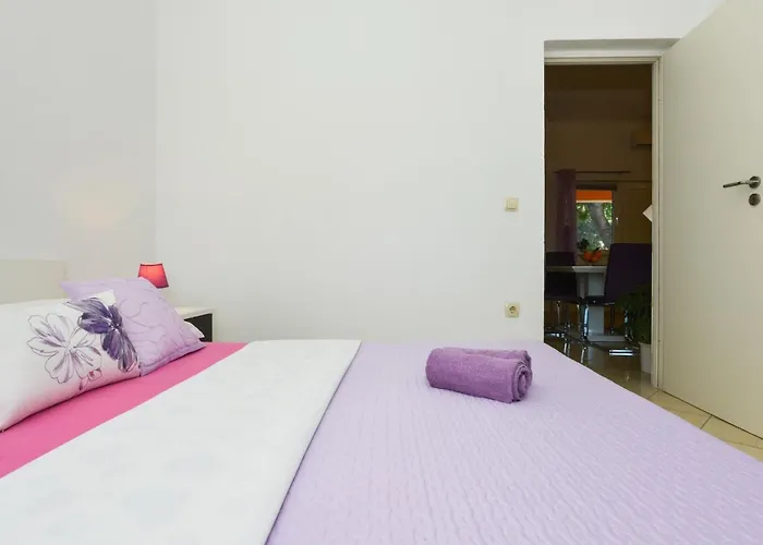 Mit Terrassen Am Wald By Interhome